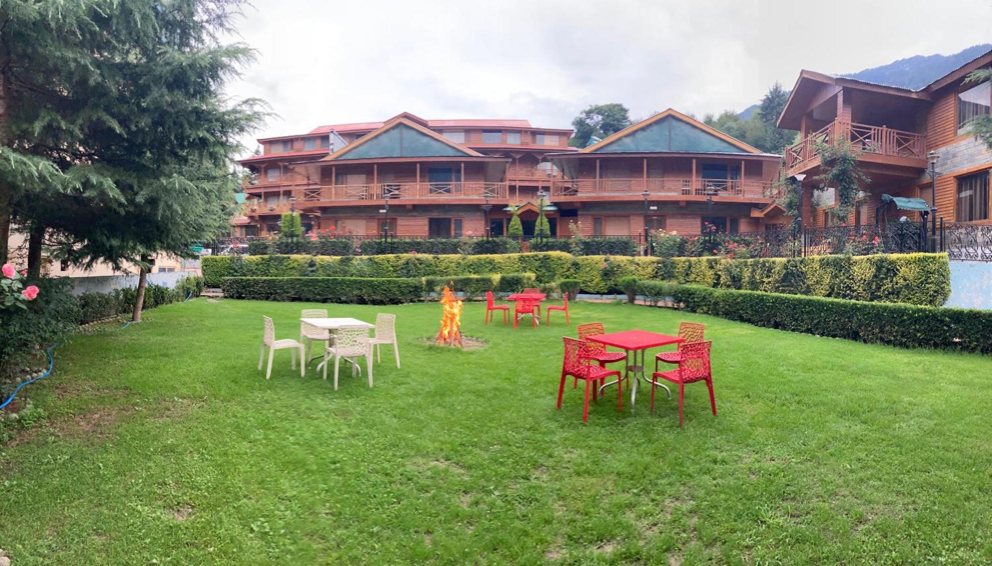 Hotel The North Wind In City Center, Manali Manāli Exterior foto