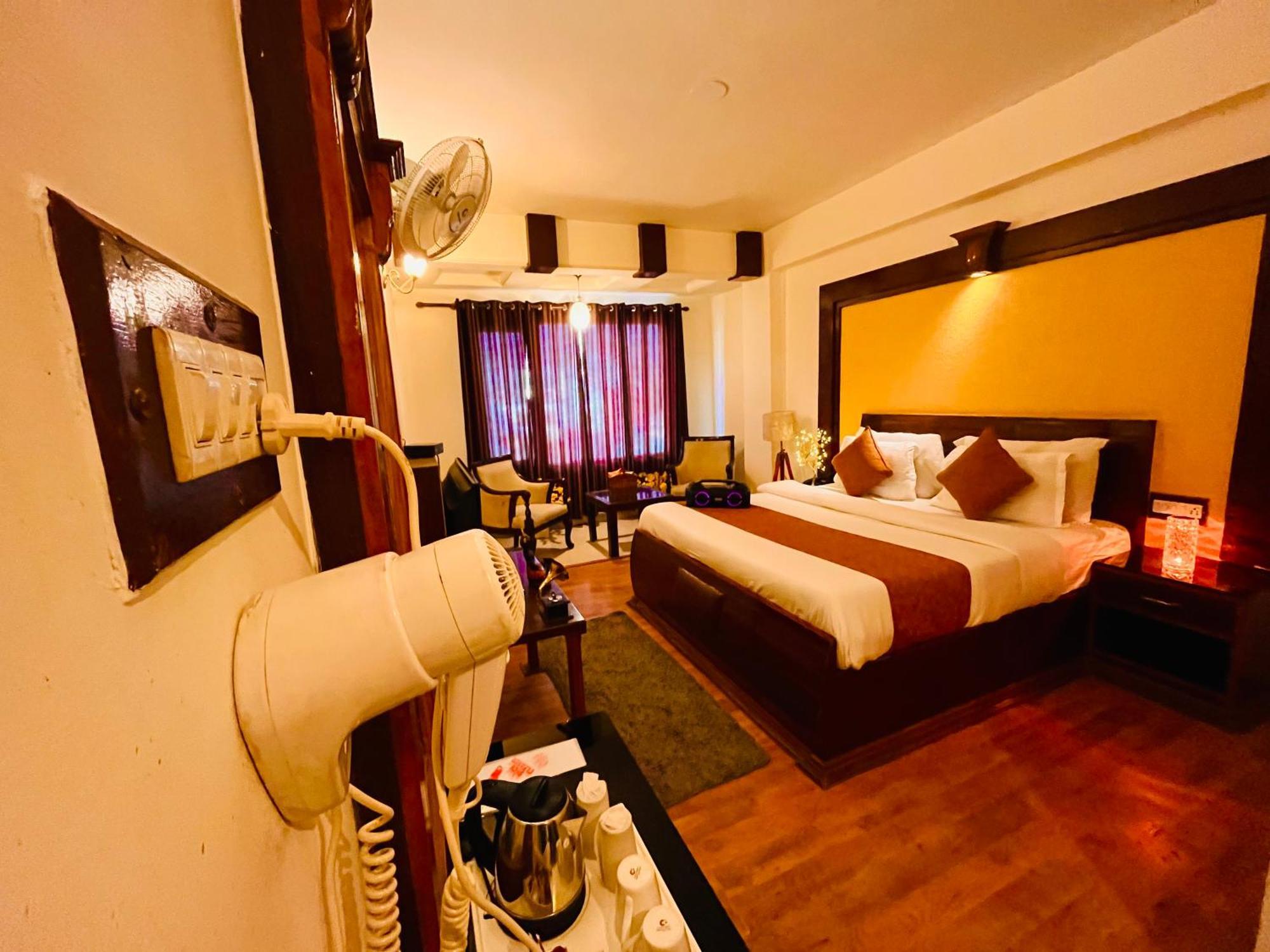 Hotel The North Wind In City Center, Manali Manāli Exterior foto